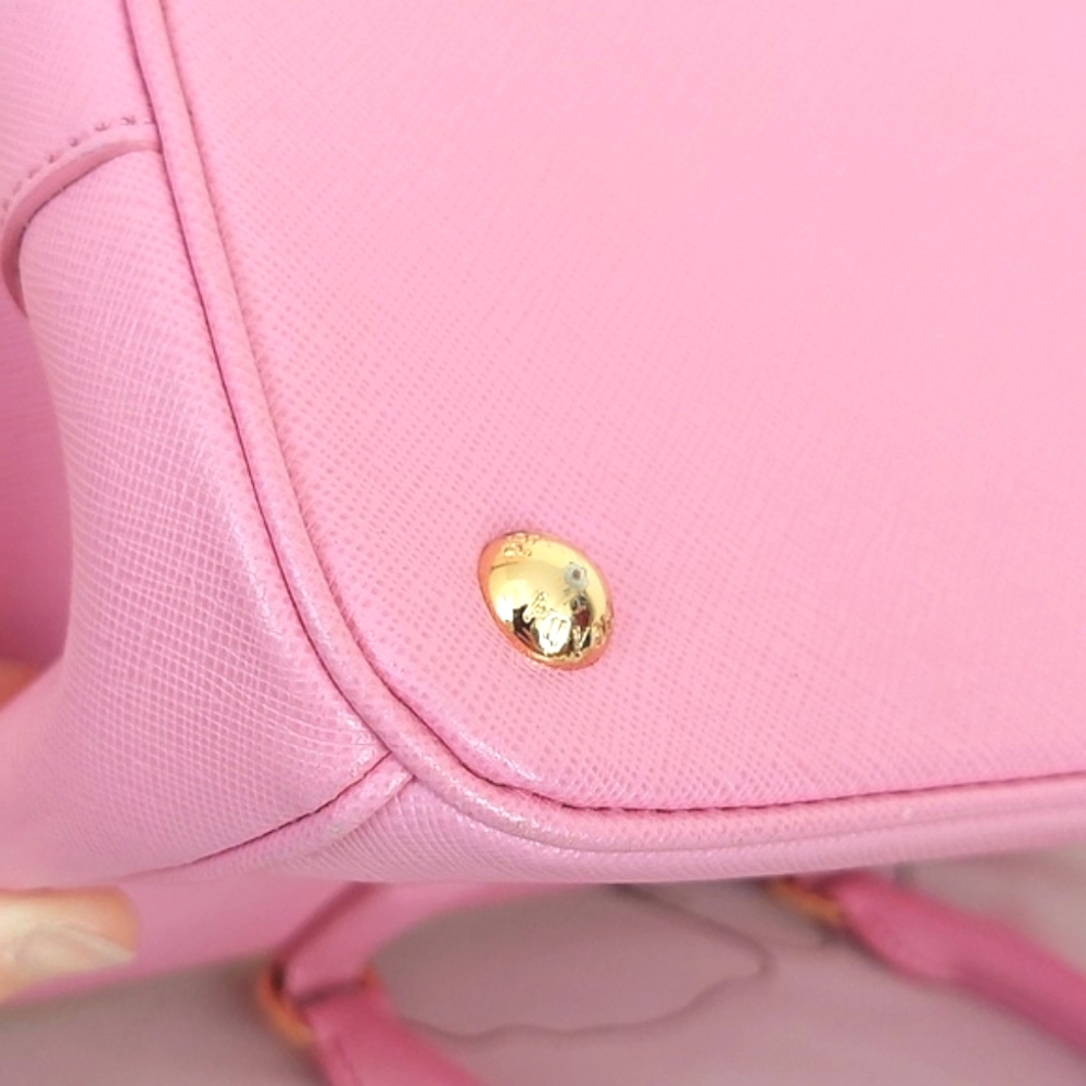 Prada pink Galleria Saffiano leather bag - Picture 10 of 17